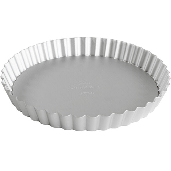 Fat Daddio's - ProSeries 8" x 1" Round Anodized Aluminum Fluted Tart and Quiche Pan with Removable Bottom - PFT-8